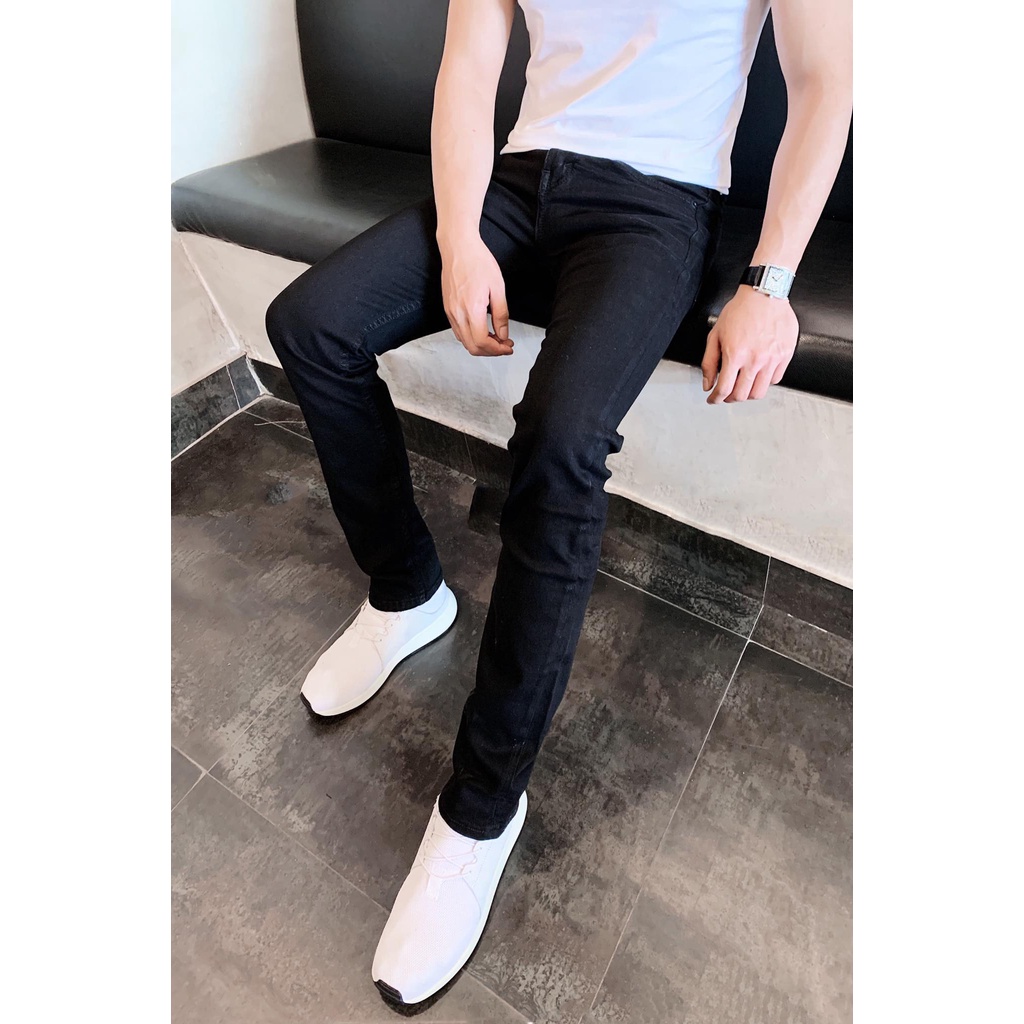 Quần Jeans Xanh Đậm Phong C&aacute;ch Trẻ Trung Chất Vải B&ograve; Mịn Đẹp Kiểu D&aacute;ng &Ocirc;m Ống C&ocirc;n Thời Trang Hot