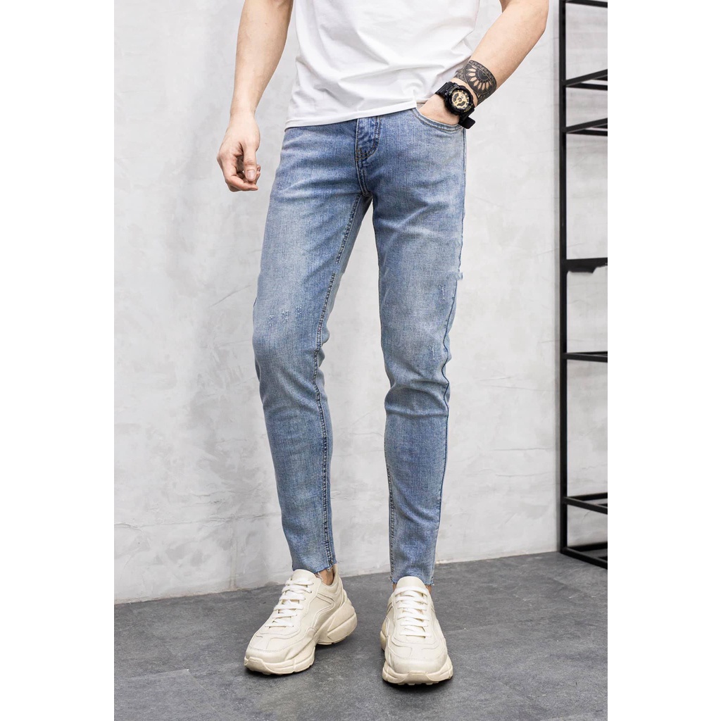 Quần Jean Nam Đen Xước Nhẹ D&aacute;ng Vừa Kiểu D&aacute;ng Trẻ Trung Hot