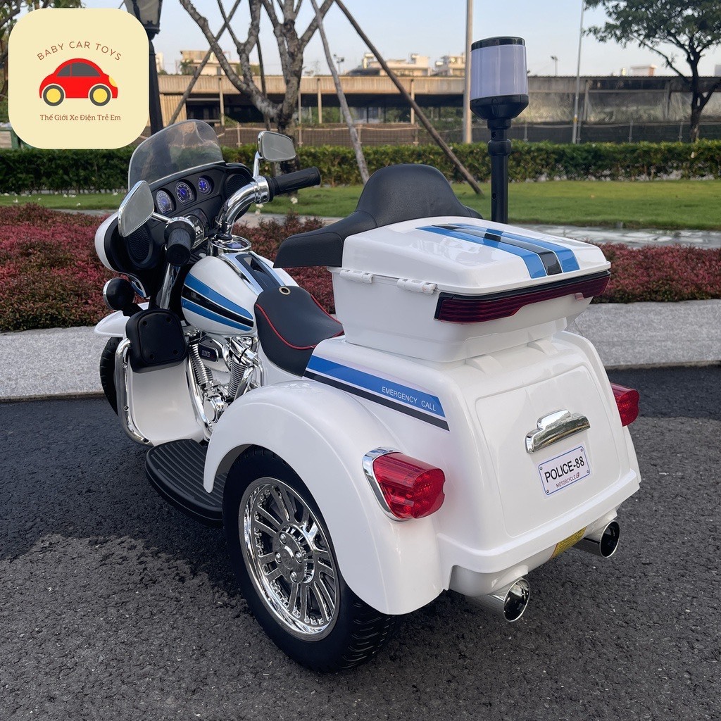 Xe M&aacute;y Điện Cảnh S&aacute;t POLICE SMT 111 C&oacute; C&ograve;i H&uacute;,Kh&oacute;a Điện, Bộ Đ&agrave;m, Nệm Ghế Da, 2 Động Cơ